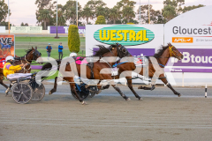 Cherry-On-The-Cake_21-10-2025_WIN_Gloucester-Park_4__02