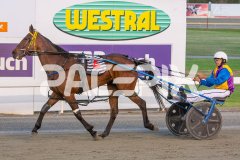 Cherry-On-The-Cake_21-10-2025_WIN_Gloucester-Park_4__10
