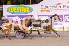 2025_PACEPIX_GP03062025_RACE4_Elwaddell_WIN_WEB-11