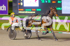 2025_PACEPIX_GP03062025_RACE4_Elwaddell_WIN_WEB-12