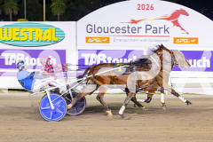 RACE 4 - Gentlemans Promise