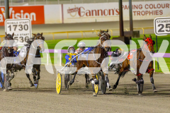 2025_PACEPIX_GP10062025_RACE4_HerPresence_WIN_WEB-7