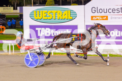 2025_PACEPIX_GP23052025_Race4_LongreachBay_WIN_WEB-10