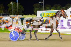2025_PACEPIX_GP23052025_Race4_LongreachBay_WIN_WEB-17