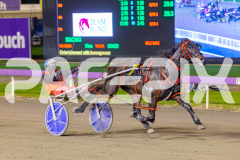 2025_PACEPIX_GP23052025_Race4_LongreachBay_WIN_WEB-8