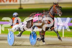 2025_PACEPIX_GP25042025_RACE4_LongreachBay_WIN_WEB-2