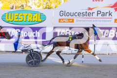 2025_PACEPIX_GP16122025_RACE4_MikiWindermere_WIN_WEB-11