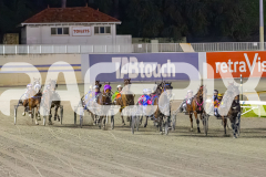 2025_PACEPIX_GP16092025_Race4_OpalHunter_WIN_WEB-2