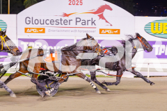 2025_PACEPIX_GP09052025_RACE4_PennyBlack_WIN_WEB-18