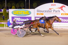 2025_PACEPIX_GP03102025_RACE4_RockArtist_WIN_WEB-7