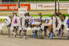 2025_PACEPIX_GP29082025_RACE4_Rockandrollartist_WIN_WEB-5