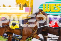 2025_PACEPIX_GP12122025_RACE4_RollingFire_WIN_WEB-11