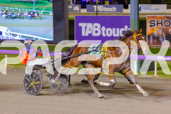 2025_PACEPIX_GP13062025_RACE4_RollingFire_WIN_WEB-11