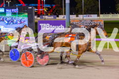 2025_PACEPIX_GP09092025_Race4_SimplyTheBest_WIN_WEB-4