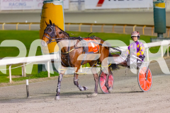 2025_PACEPIX_GP09092025_Race4_SimplyTheBest_WIN_WEB-6