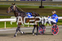 Race 4 - Sneaky bay