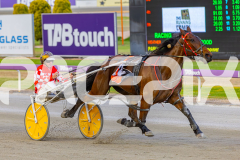 2025_PACEPIX_GP18112025_RACE5_Arum_WIN_WEB-10