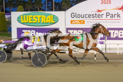 Chefs-Kiss_21-10-2025_WIN_Gloucester-Park_5__01