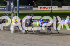 2026_PACEPIX_GP23062026_Race5_ColdHardCash_WIN_WEB-3