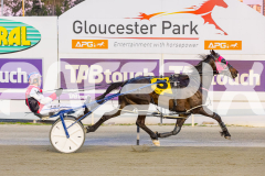 2025_PACEPIX_GP11112025_RACE5_EasternAdvance_WIN_WEB-10
