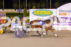 2025_PACEPIX_GP19092025_Race5_Fakenit_WIN_WEB-11