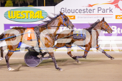 2025_PACEPIX_GP25042025_RACE5_GullyGum_WIN_WEB-14