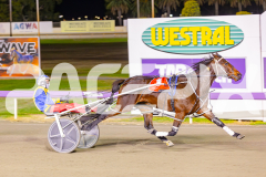 2025_PACEPIX_GP27052025_RACE5_HerPresence_WIN_WEB-13