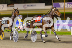 2025_PACEPIX_GP27052025_RACE5_HerPresence_WIN_WEB-2