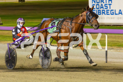 Hes-Thunder_06-12-2025_WIN_Glouester-Park_5__09