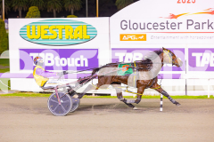2025_PACEPIX_GP24062025_RACE5_JimmyRocks_WIN_WEB-7