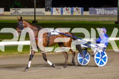 2023_HCC_GP12082025_Race5_Lady-Camel_WEB-10