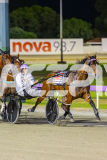 2025_PACEPIX_GP21112025_RACE5_LittleDarling_WIN_WEB-7
