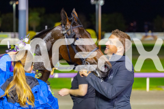 2026_PACEPIX_GP18042026_RACE5_LittleDarling_WIN_WEB-23