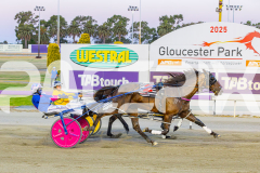 2025_PACEPIX_GP12122025_Minstrel_WIN_WEB-1