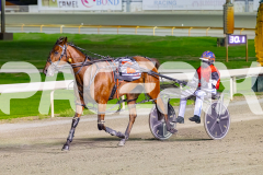 2026_PACEPIX_GP07042026_RACE5_MissUneek_WIN_WEB-12
