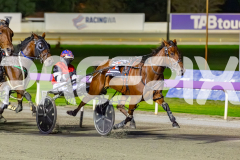 2026_PACEPIX_GP07042026_RACE5_MissUneek_WIN_WEB-3
