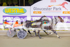 2025_PACEPIX_GP29042025_Race5_SundancerRainbow_WIN_WEB-10