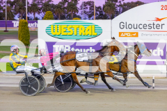 2025_PACEPIX_GP28102025_Race5_WatchMeWave_WIN_WEB-14