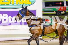 2025_PACEPIX_GP14102025_Race5_WatchMeWave_WIN_WEB-10