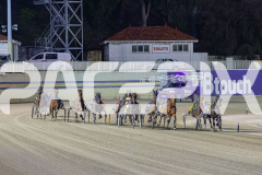 2025_PACEPIX_GP07112025_RACE5_Waverider_WIN_WEB-1