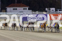 2025_PACEPIX_GP07112025_RACE5_Waverider_WIN_WEB-2