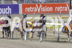 2025_PACEPIX_GP07112025_RACE5_Waverider_WIN_WEB-3