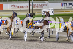 2025_PACEPIX_GP07112025_RACE5_Waverider_WIN_WEB-5