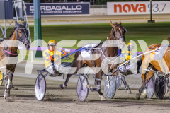 2025_PACEPIX_GP07112025_RACE5_Waverider_WIN_WEB-6
