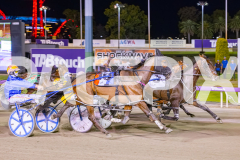 2025_PACEPIX_GP07112025_RACE5_Waverider_WIN_WEB-9