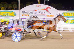 2025_PACEPIX_GP16052025_Race6_Aardiebytheseaside_WIN_WEB-8