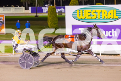 2025_PACEPIX_GP14102025_Race6_AlfaJess_WIN_WEB-15