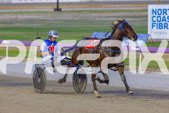 2025_PACEPIX_GP16122025_RACE6_BrooklandsLast_WIN_WEB-4