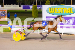 2025_PACEPIX_GP07102025_RACE6_CherryOnTheCake_WIN_WEB-15