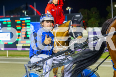 RACE 6 - Dame Valour